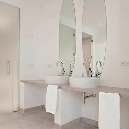 Jade By Cap Vermell Estate